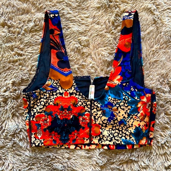 Floral Patchwork Crop Top - Picture 3 of 8